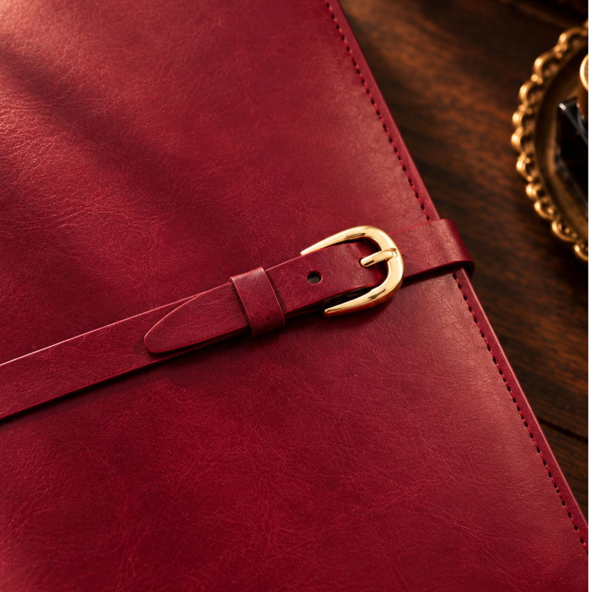 Burgundy Inwords Gifting Mémoire Journal with embossed cover, perfect for writing and journaling.