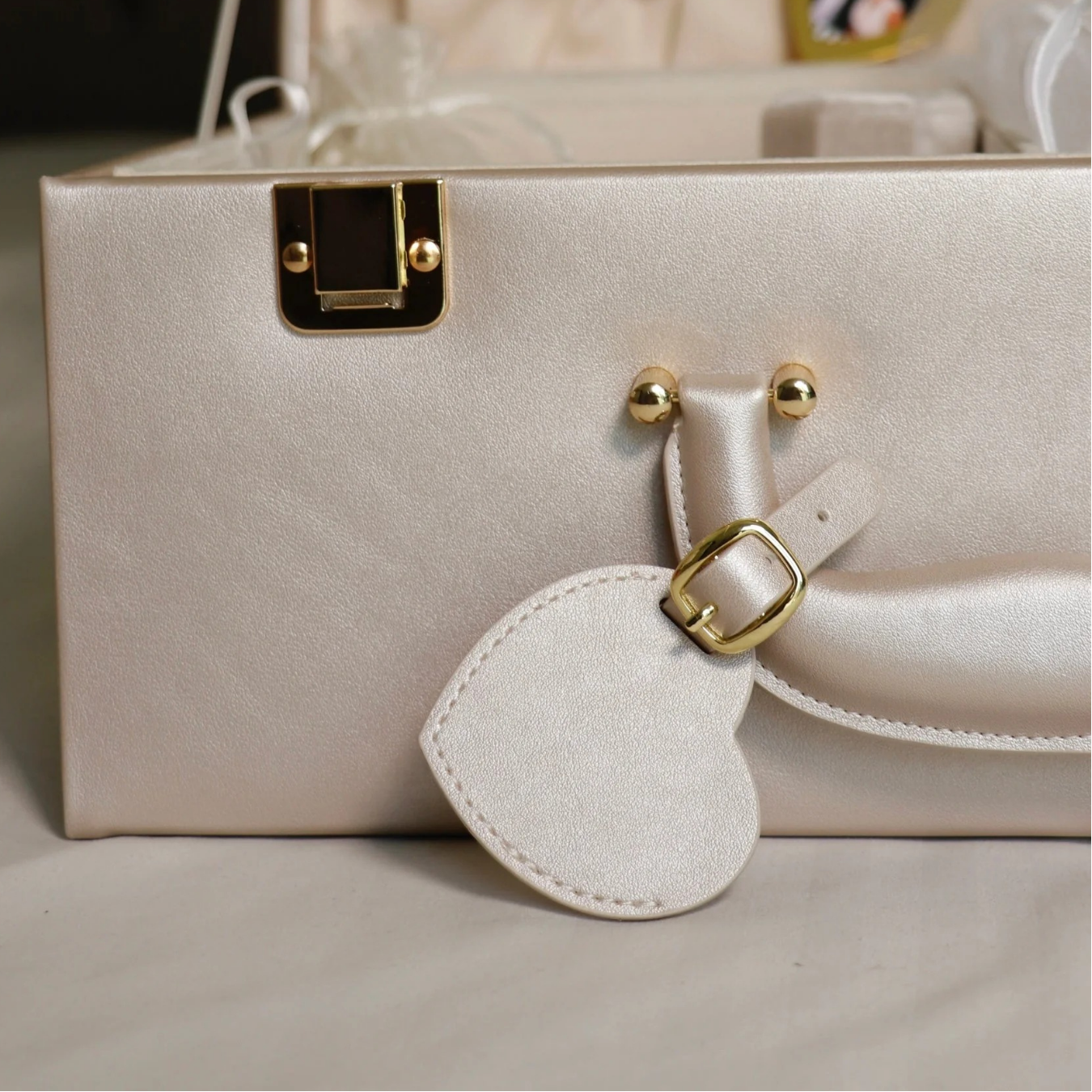 Inwords Gifting large memory keepsafe box with a decorative design, used for storing keepsakes and special mementos.